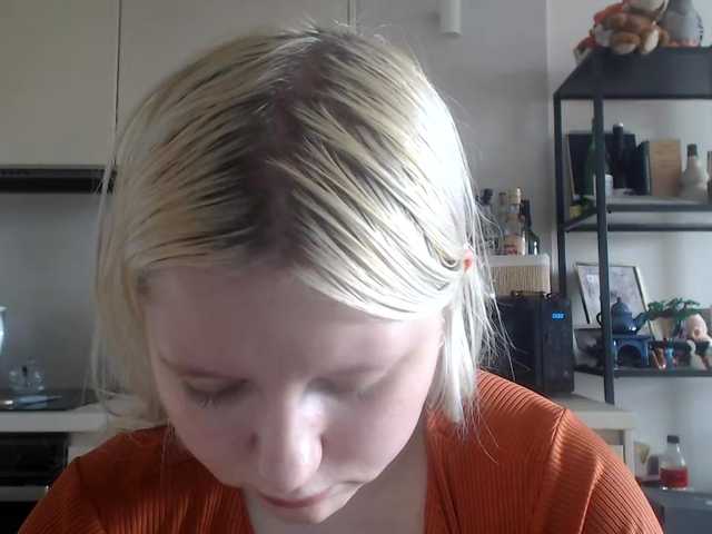 LenaHoney20 live cam on BongaCams