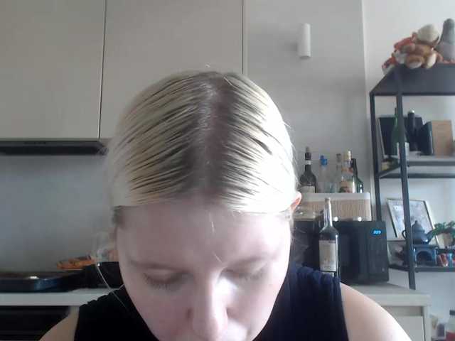 LenaHoney20 live cam on BongaCams