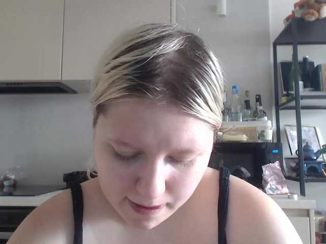 LenaHoney20 live cam on BongaCams
