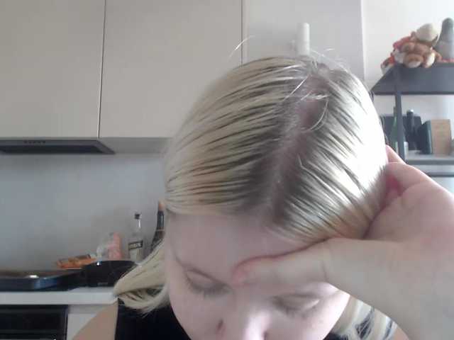 LenaHoney20 live cam on BongaCams