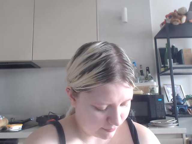 LenaHoney20 live cam on BongaCams