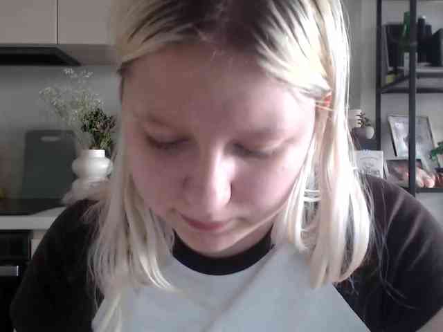 LenaHoney20 webcam