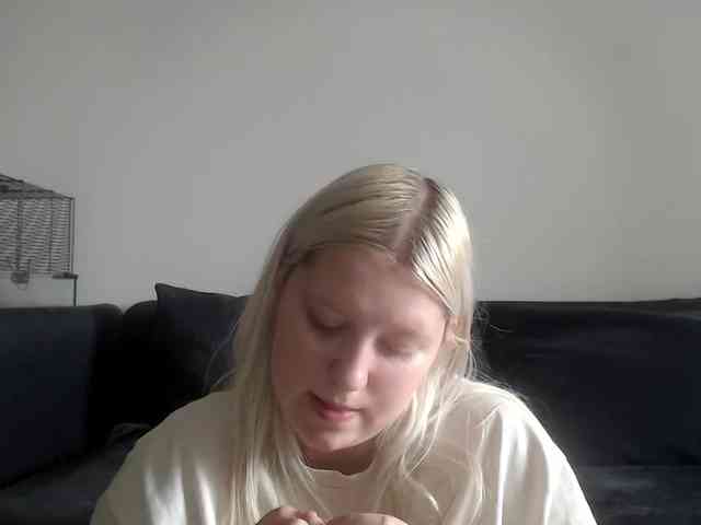 LenaHoney20 webcam