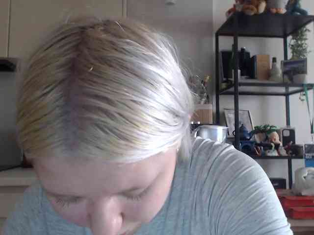 LenaHoney20 webcam
