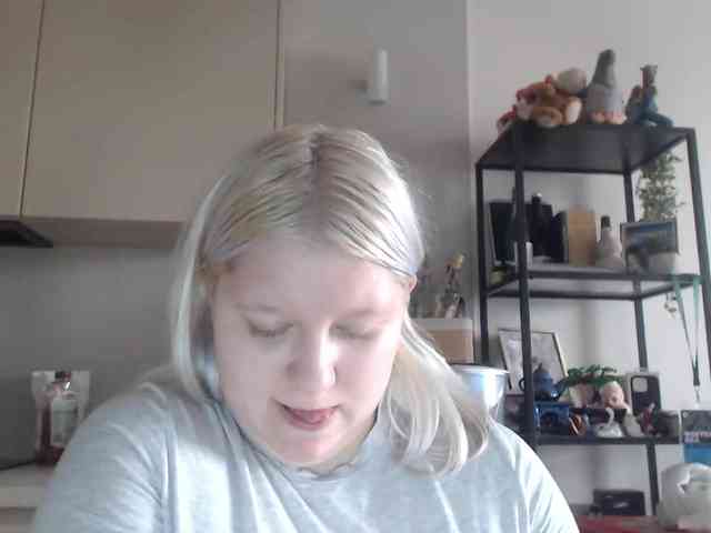 Model: LenaHoney20