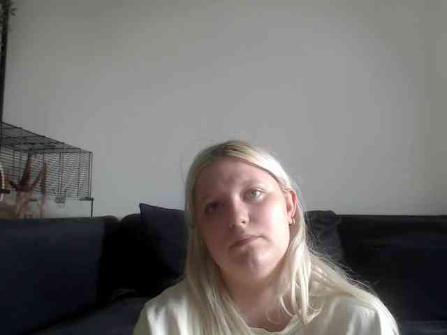 LenaHoney20 webcam