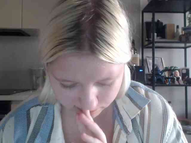 LenaHoney20 webcam