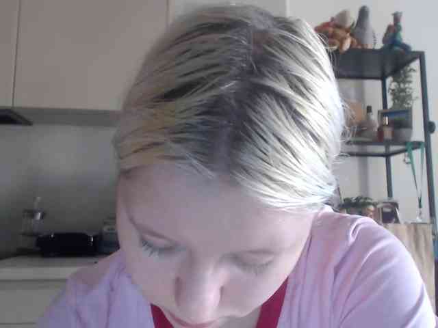 LenaHoney20 webcam