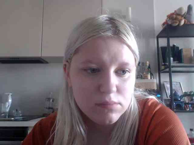 Model: LenaHoney20