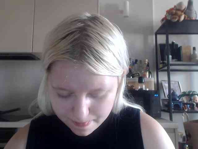 LenaHoney20 webcam