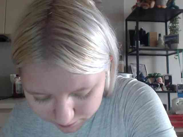 Model: LenaHoney20