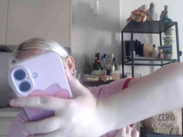 LenaHoney20 webcam