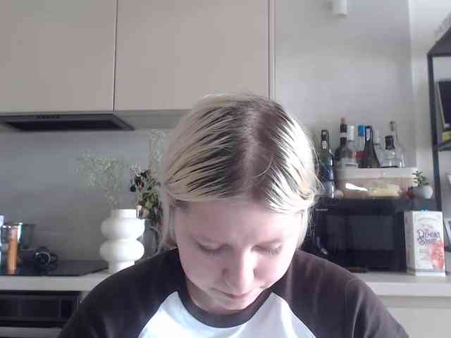 LenaHoney20 webcam