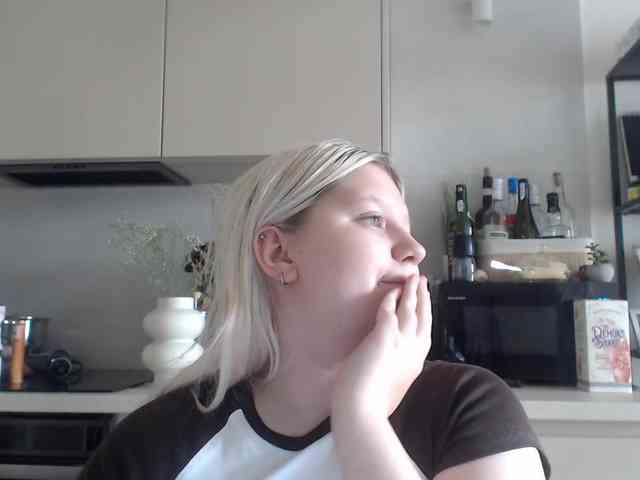 LenaHoney20 webcam