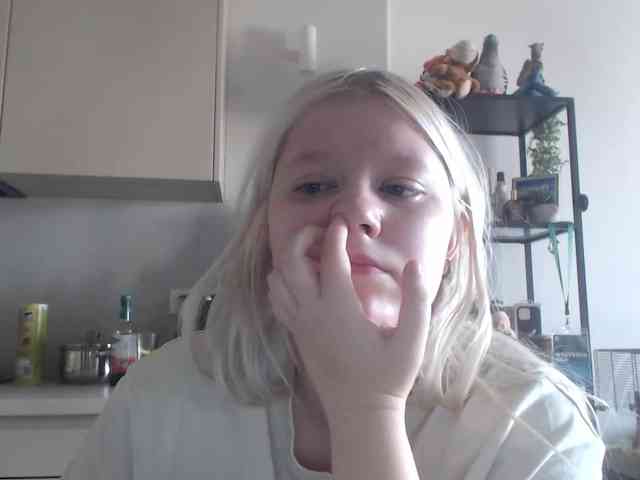 LenaHoney20 webcam