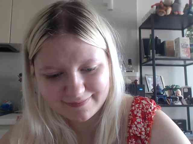 Model: LenaHoney20