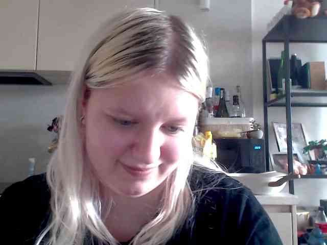 LenaHoney20 webcam