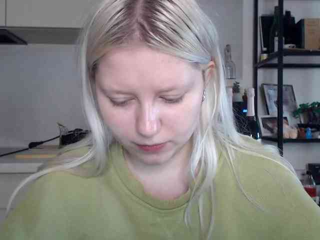 Model: LenaHoney20
