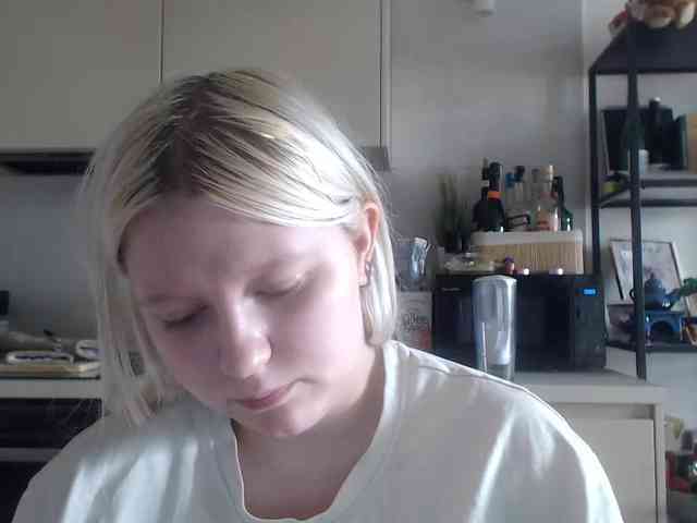 LenaHoney20 webcam