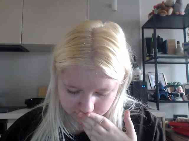 LenaHoney20 webcam