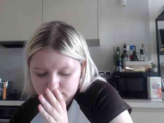 LenaHoney20 webcam