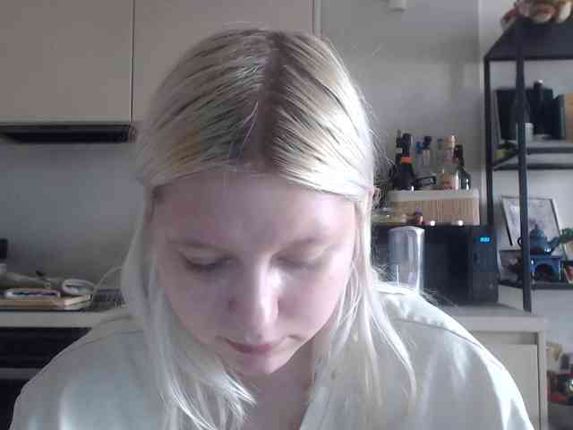 LenaHoney20 webcam