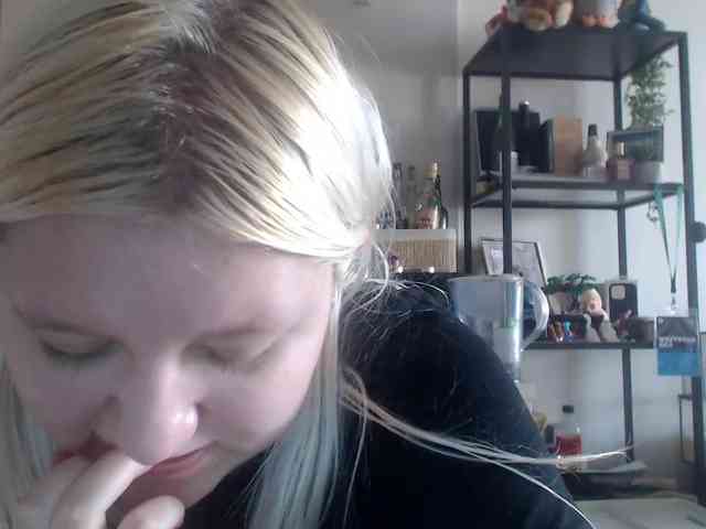 Model: LenaHoney20