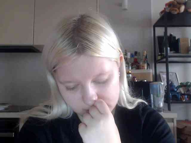 LenaHoney20 webcam