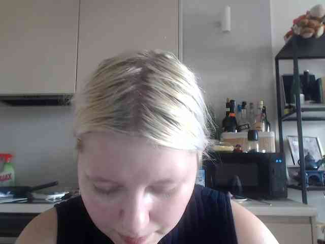 LenaHoney20 webcam