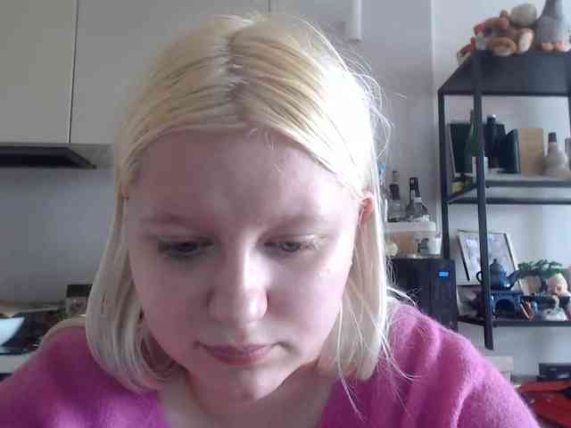 Model: LenaHoney20