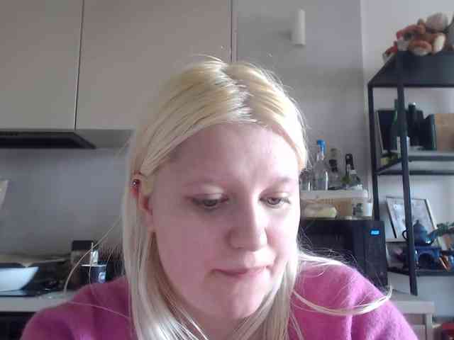 Model: LenaHoney20