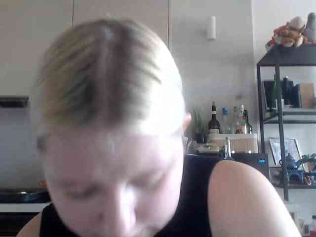 Model: LenaHoney20