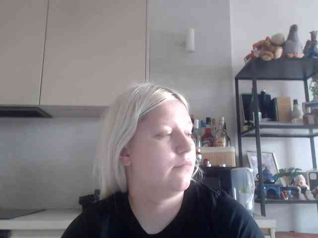 Model: LenaHoney20