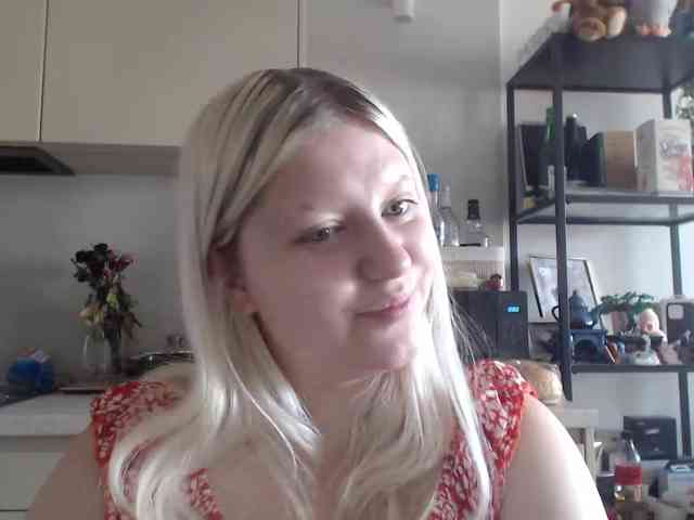 Model: LenaHoney20