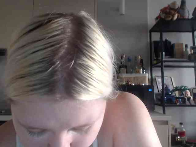 LenaHoney20 webcam