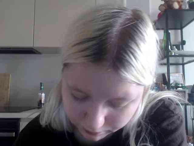 LenaHoney20 webcam