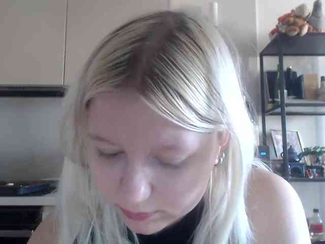 Model: LenaHoney20