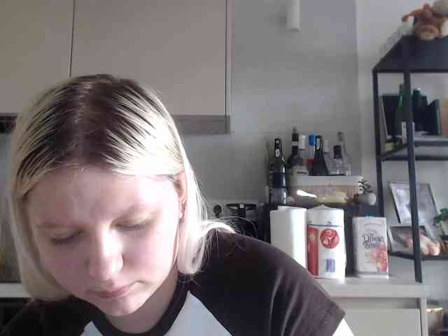 LenaHoney20 webcam