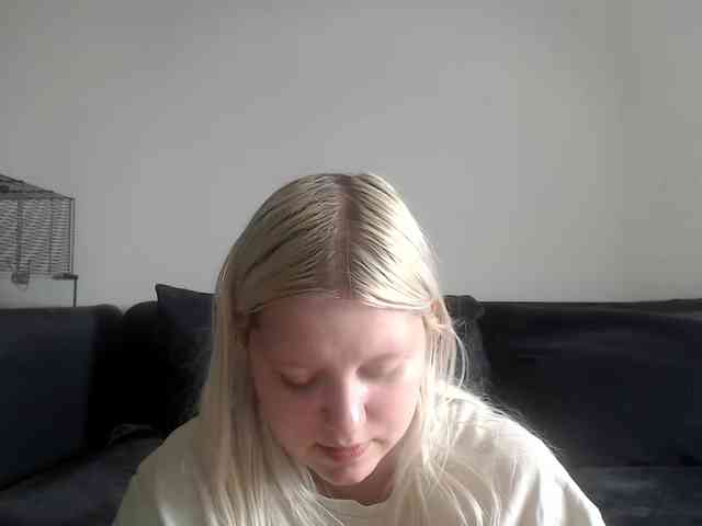 LenaHoney20 webcam