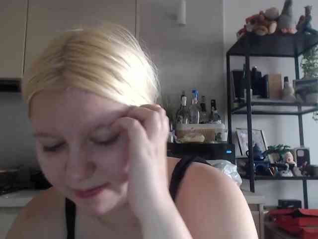 Model: LenaHoney20