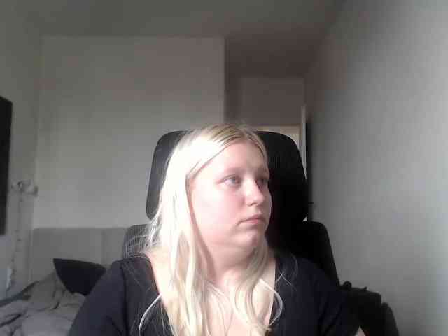 LenaHoney20 webcam