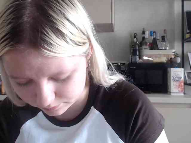 LenaHoney20 webcam