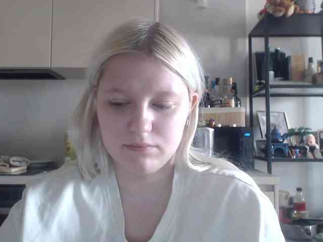 Model: LenaHoney20