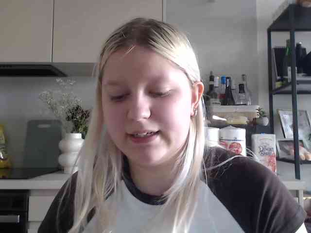 LenaHoney20 webcam
