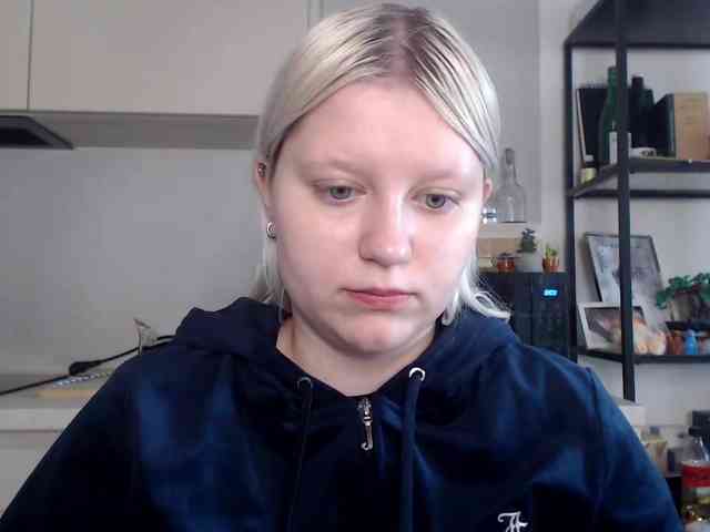 Model: LenaHoney20