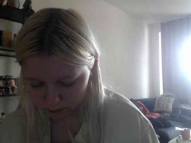 LenaHoney20 webcam