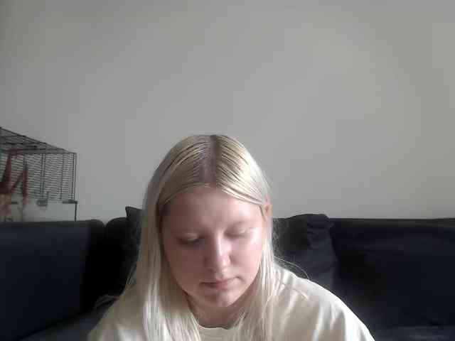 LenaHoney20 webcam