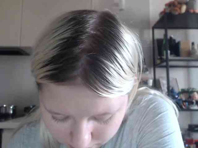 LenaHoney20 webcam