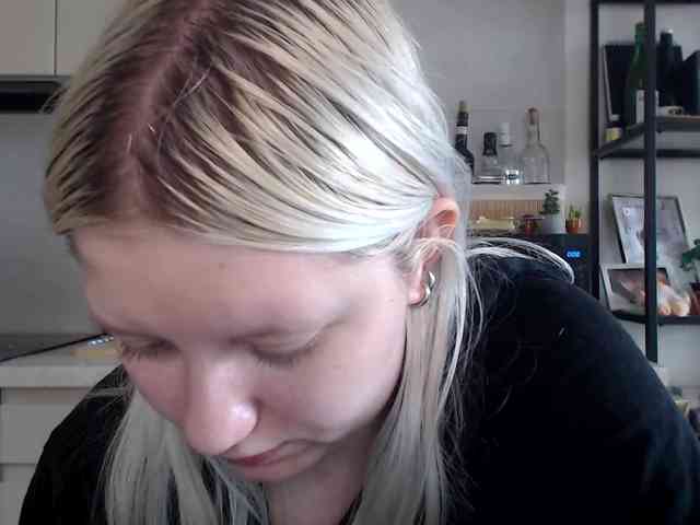 LenaHoney20 webcam