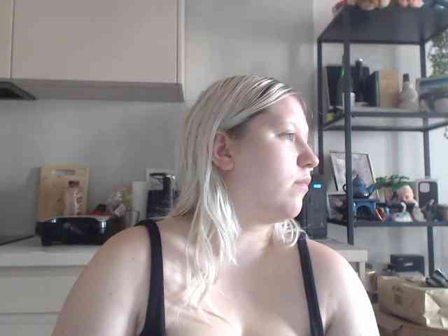 LenaHoney20 webcam